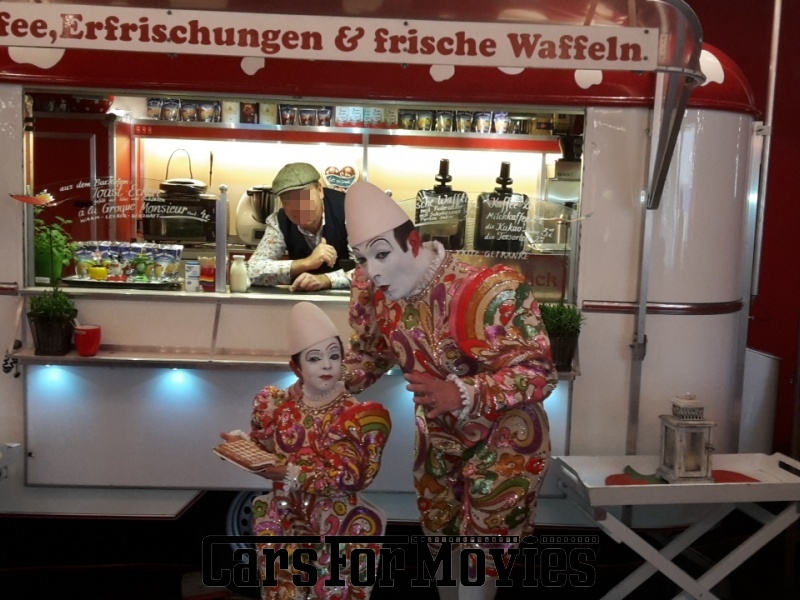 CarsForMovies | Nagetusch Verkaufswagen 1970 DDR Weiß Rot Nutzfahrzeug Verkaufswagen Nordrhein-Westfalen 4839 Imbiss Foodtruck Anhänger Zirkus Oldtimer